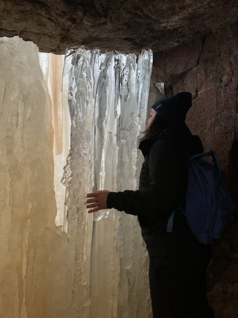 Jaskinia lodowa w Örnsköldsvik.