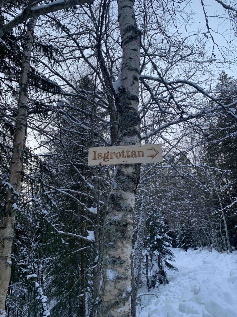 Jaskinia lodowa w Örnsköldsvik.